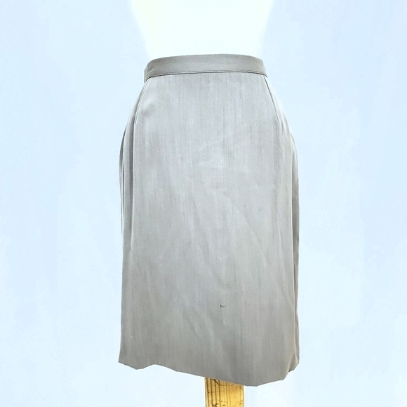 Giorgio Armani Career Grey Wrap Wool Skirt Suit - Picture 8 of 14